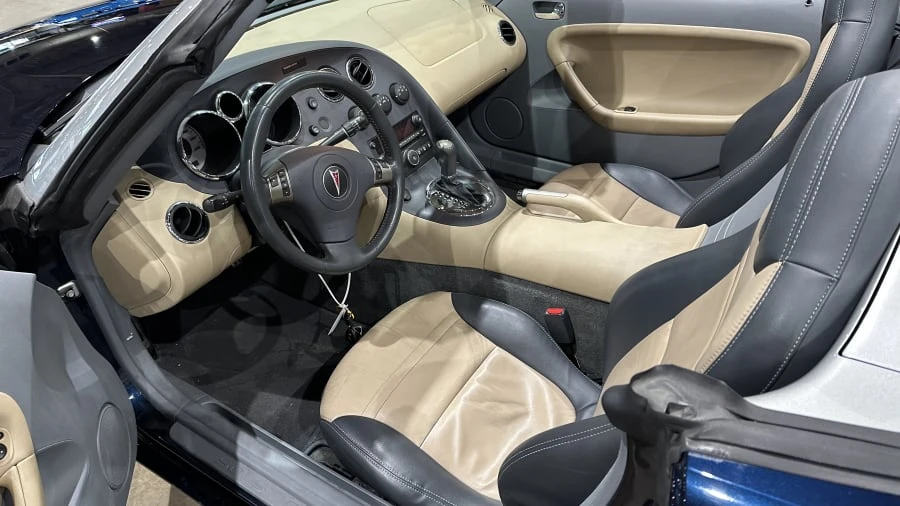 2007 Pontiac Solstice - Image 3 of 4