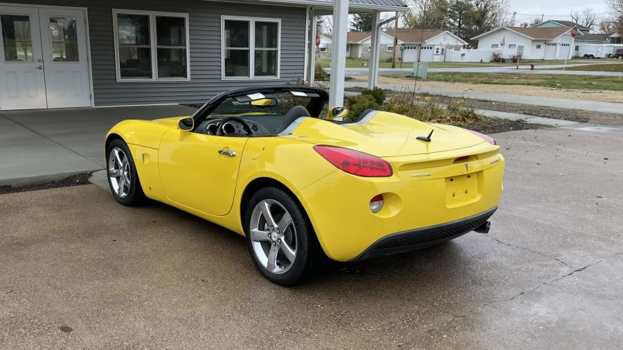2007 Pontiac Solstice - Image 13 of 29