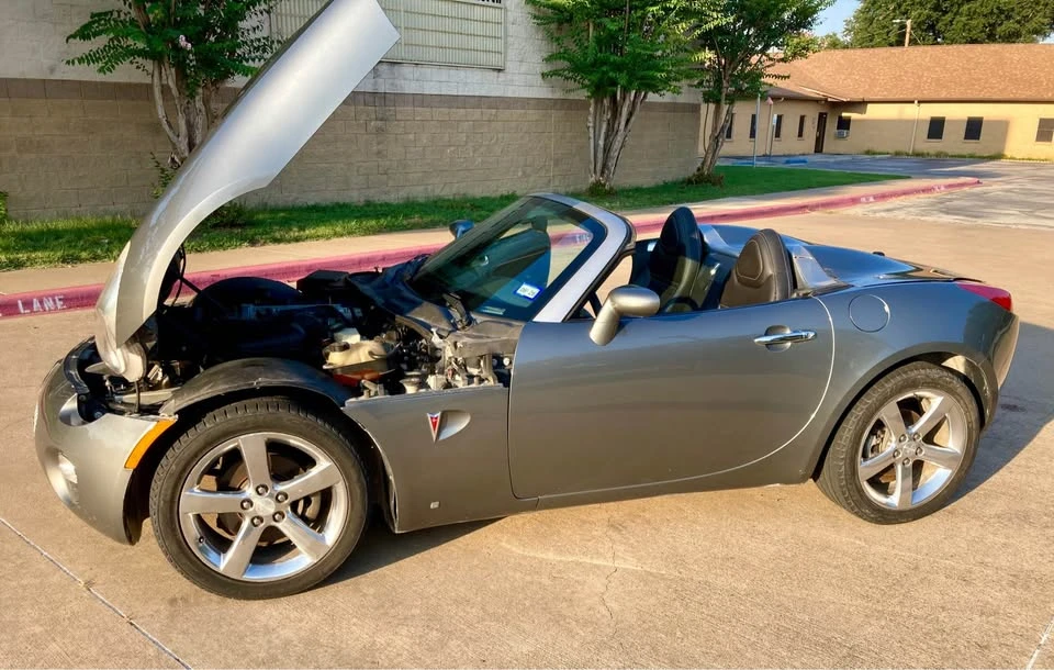 2007 Pontiac Solstice - Image 2 of 15