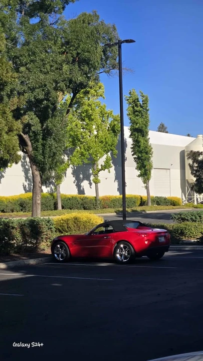 2007 Pontiac Solstice - Image 7 of 11