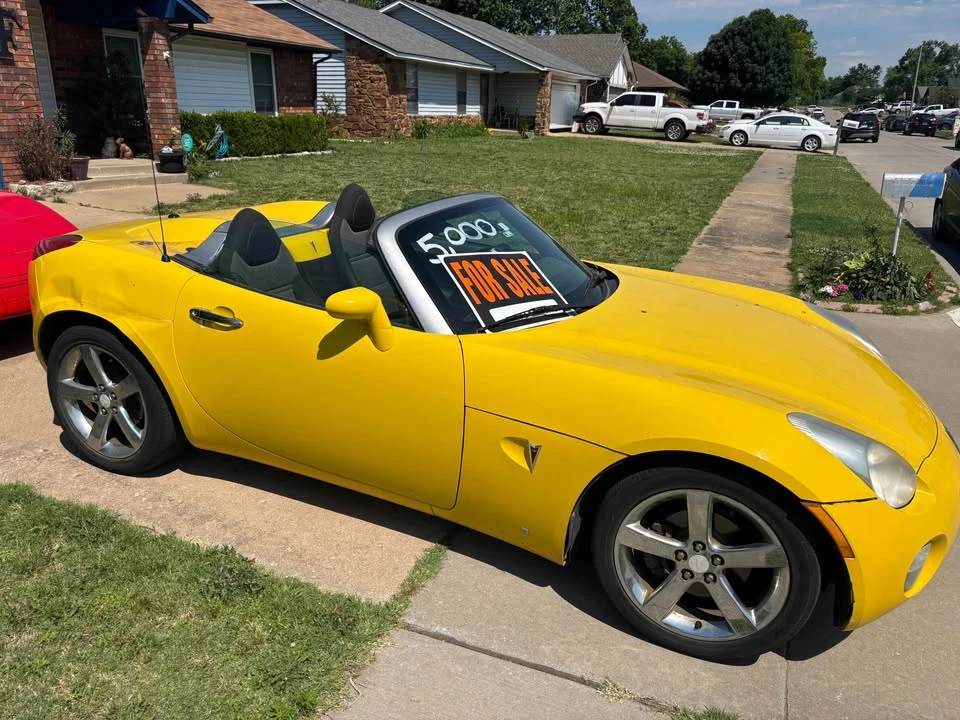 2007 Pontiac Solstice - Image 2 of 9
