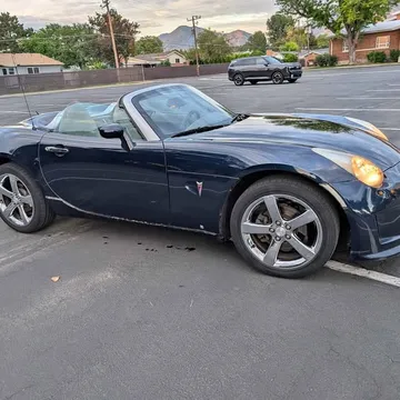 2007 Pontiac Solstice Convertible 2D