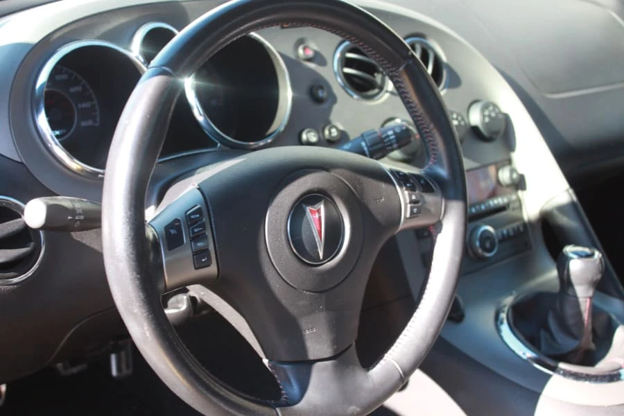 2007 Pontiac Solstice GXP - Image 4 of 5