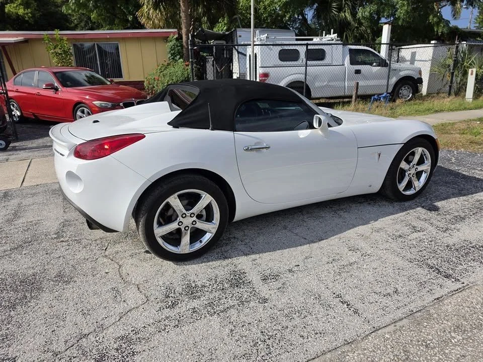 2007 Pontiac Solstice GXP - Image 8 of 11
