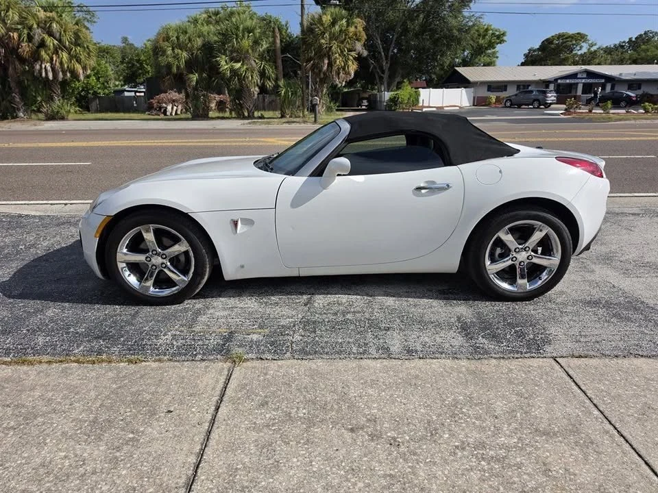 2007 Pontiac Solstice GXP - Image 5 of 11