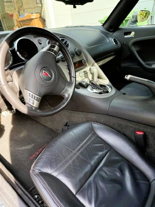 2007 Pontiac Solstice GXP - Image 10 of 12