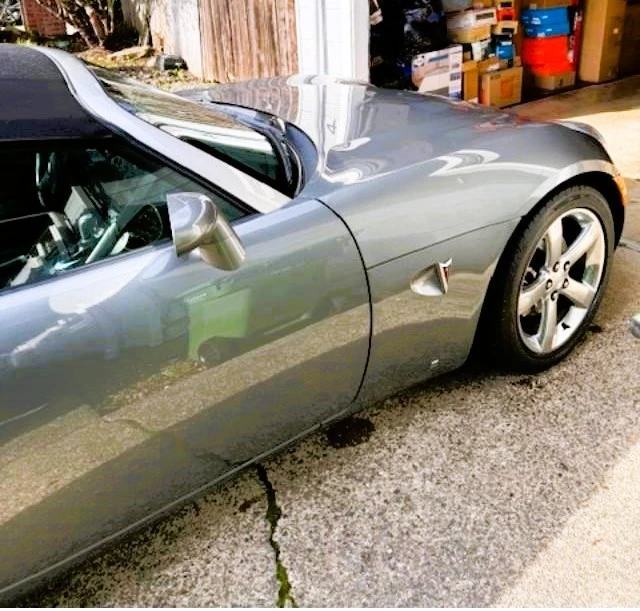 2007 Pontiac Solstice GXP - Image 9 of 12