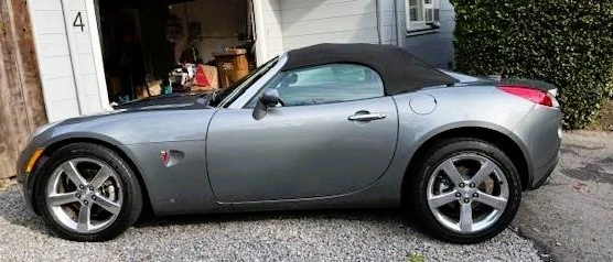 2007 Pontiac Solstice GXP - Image 2 of 12