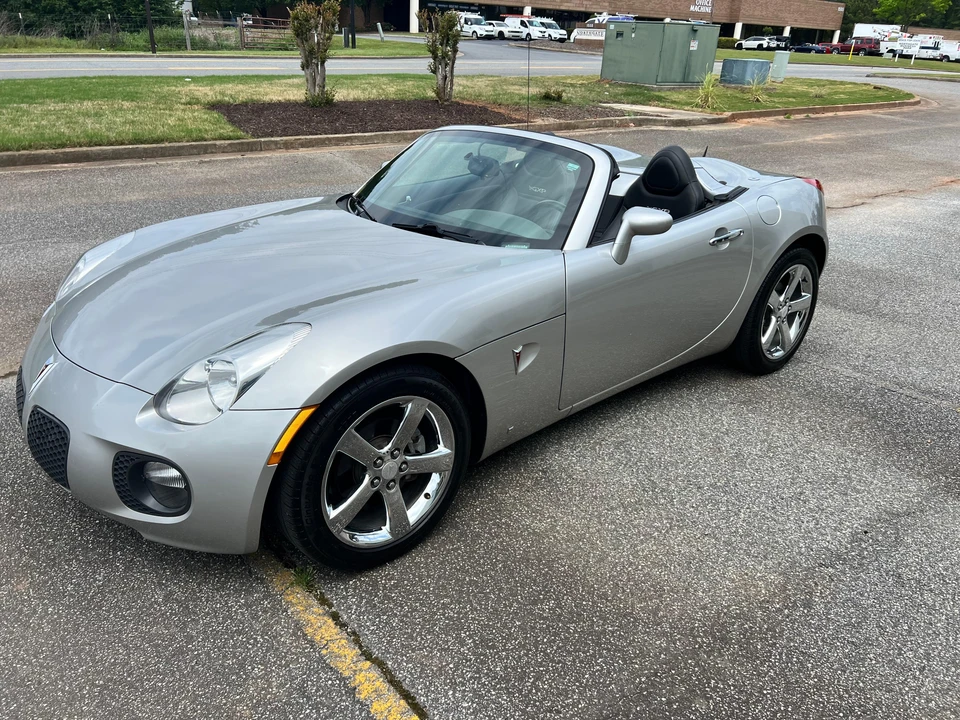 2007 Pontiac Solstice GXP - Image 10 of 31