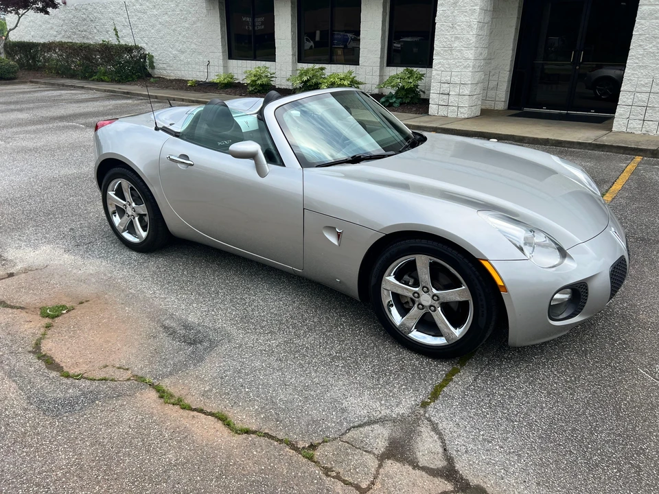 2007 Pontiac Solstice GXP - Image 19 of 31