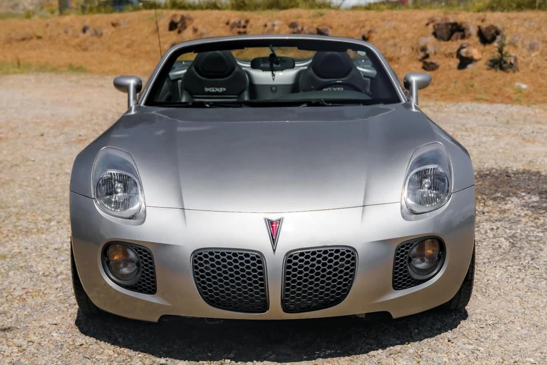 2007 Pontiac Solstice GXP - Image 2 of 31