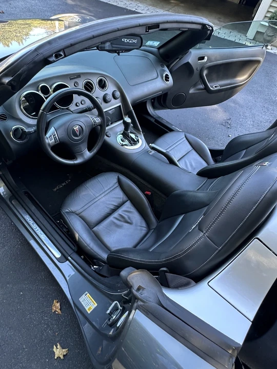 2007 Pontiac Solstice GXP - Image 7 of 16