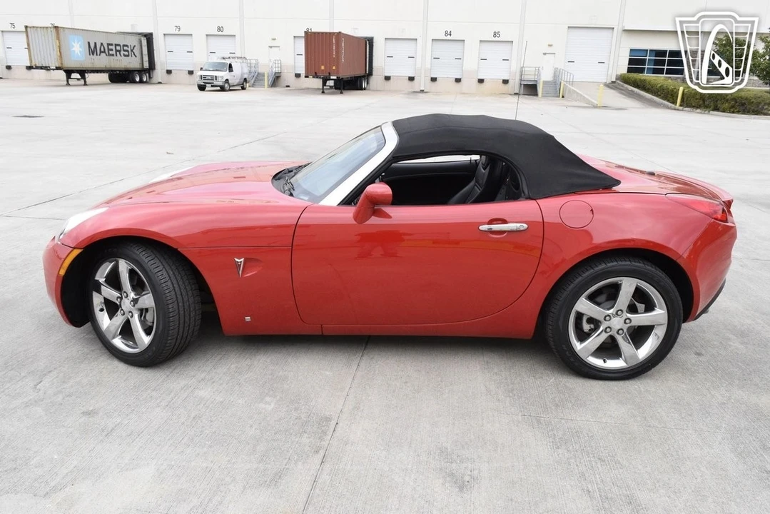 2007 Pontiac Solstice GXP - Image 16 of 21