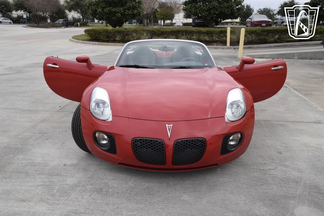 2007 Pontiac Solstice GXP - Image 9 of 12