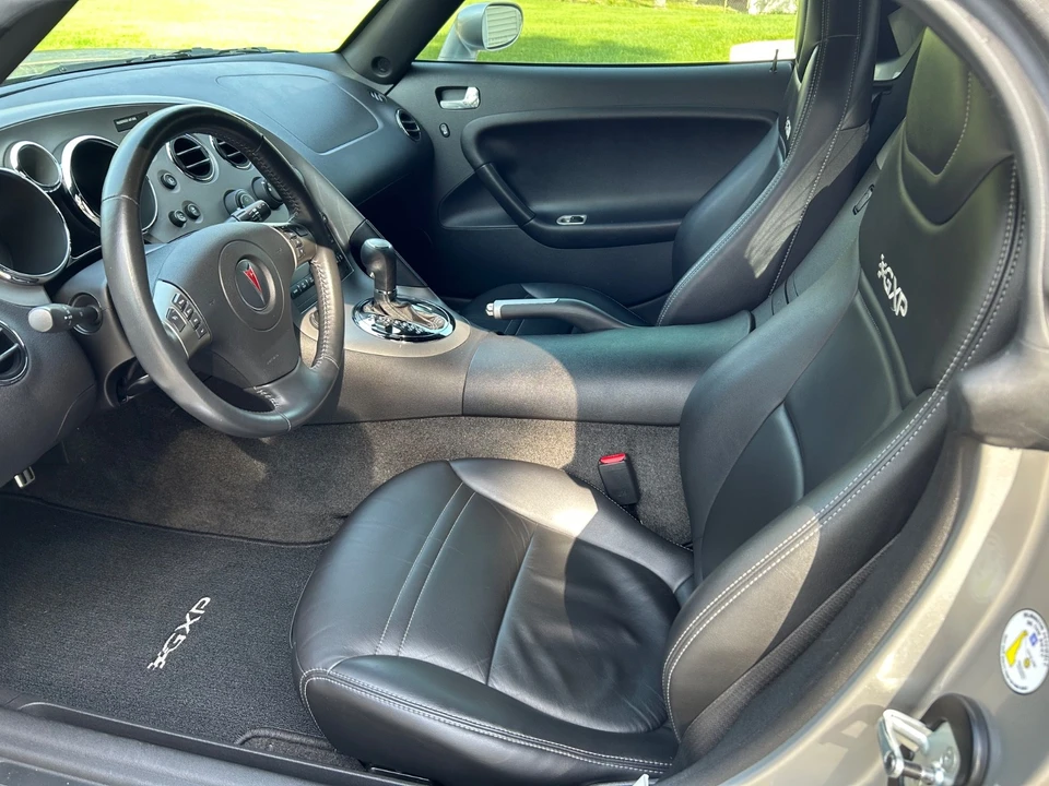 2007 Pontiac Solstice GXP - Image 6 of 11