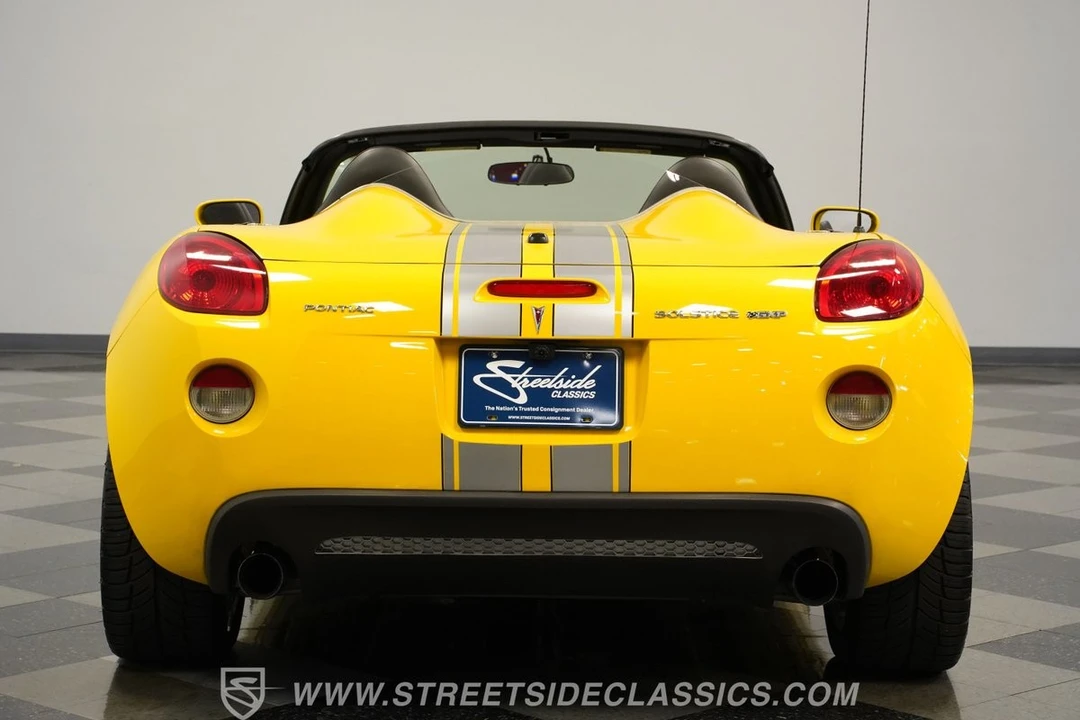 2007 Pontiac Solstice GXP - Image 10 of 12