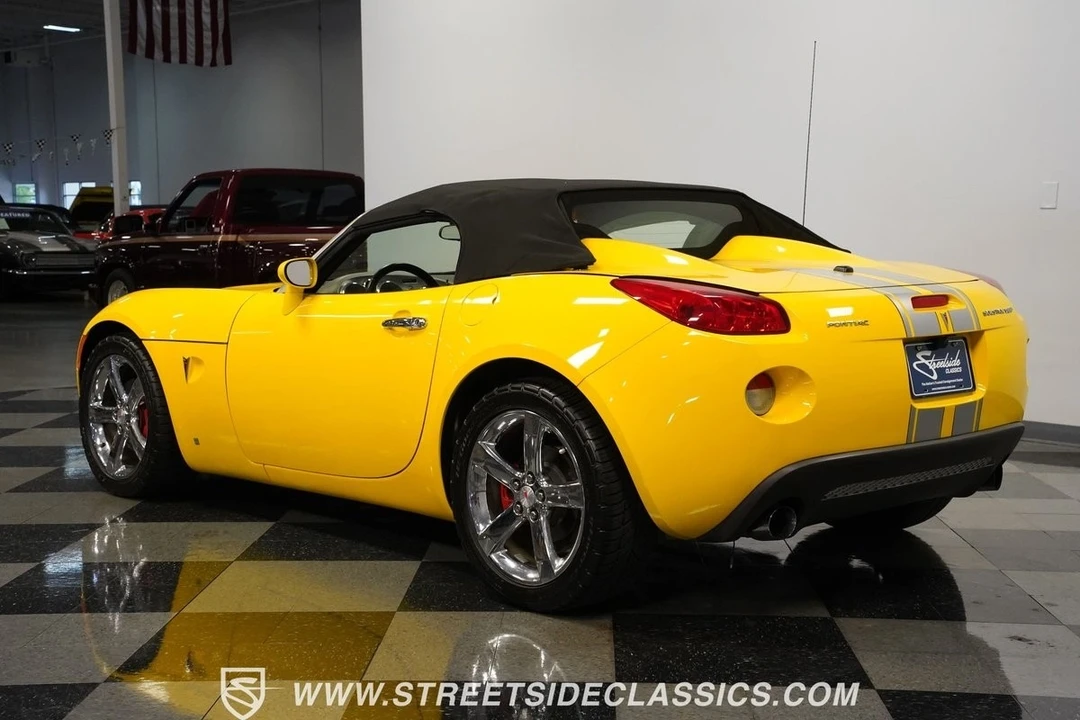 2007 Pontiac Solstice GXP - Image 10 of 21