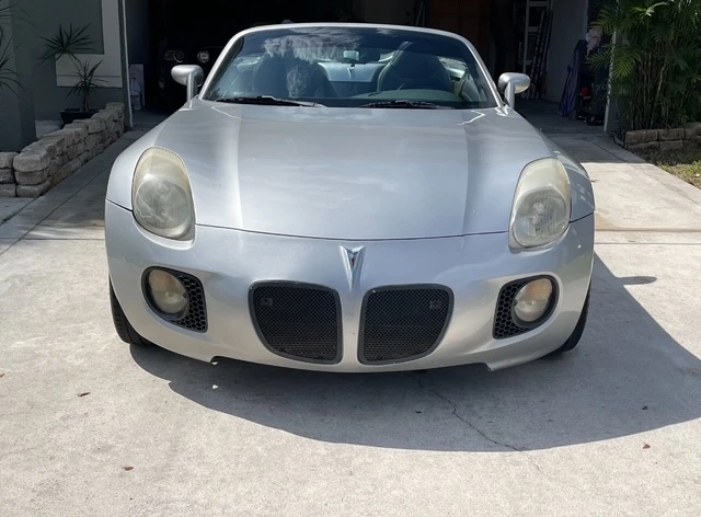 2007 Pontiac Solstice GXP - Image 2 of 21