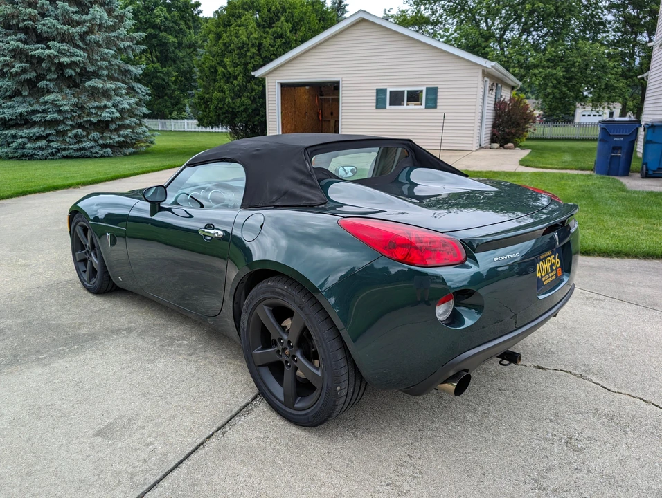 2007 Pontiac Solstice GXP - Image 9 of 31