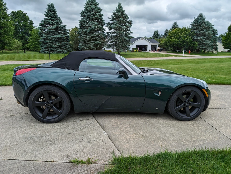 2007 Pontiac Solstice GXP - Image 13 of 31