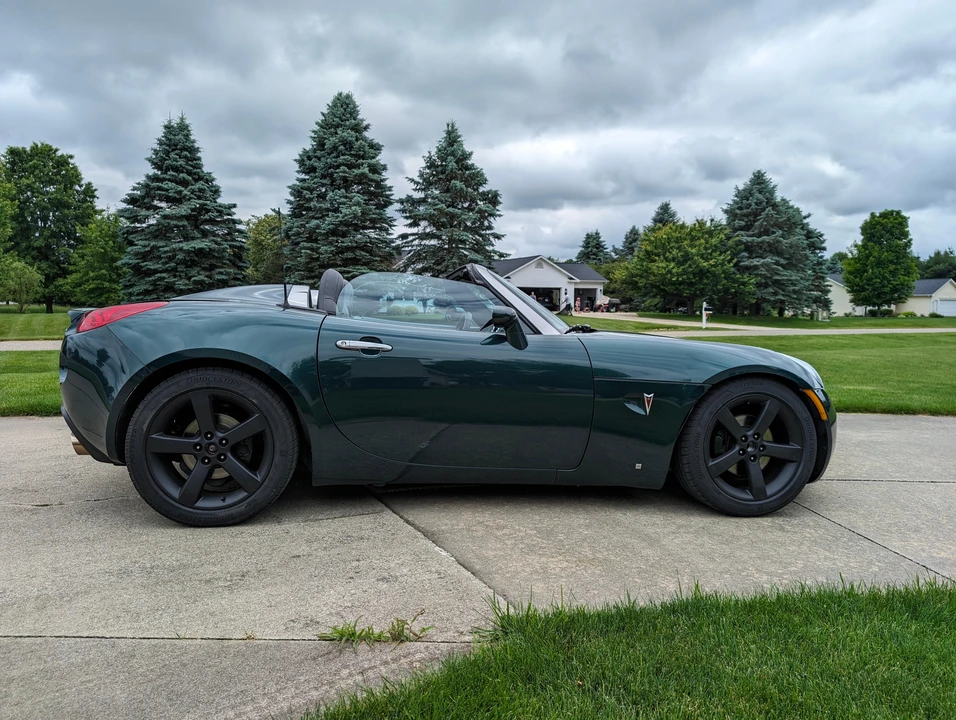 2007 Pontiac Solstice GXP - Image 12 of 31