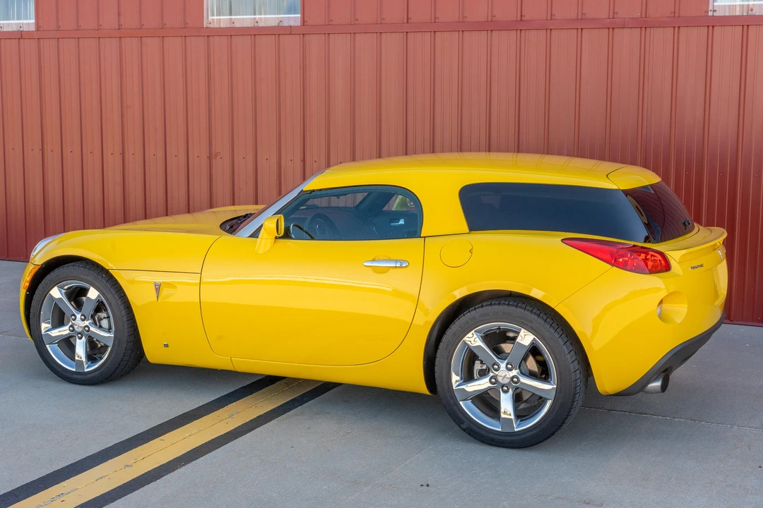 2007 Pontiac Solstice GXP - Image 16 of 31