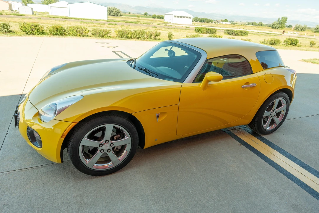 2007 Pontiac Solstice GXP - Image 11 of 31