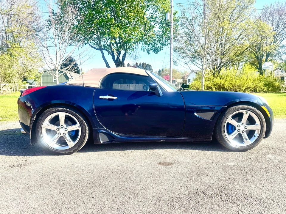 2007 Pontiac Solstice GXP - Image 18 of 31