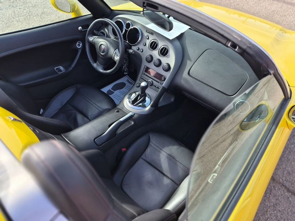2007 Pontiac Solstice GXP - Image 12 of 15