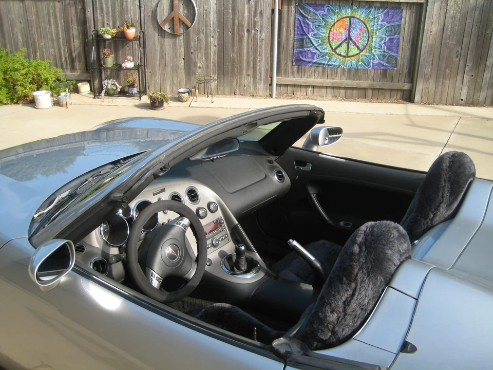 2007 Pontiac Solstice GXP - Image 11 of 30
