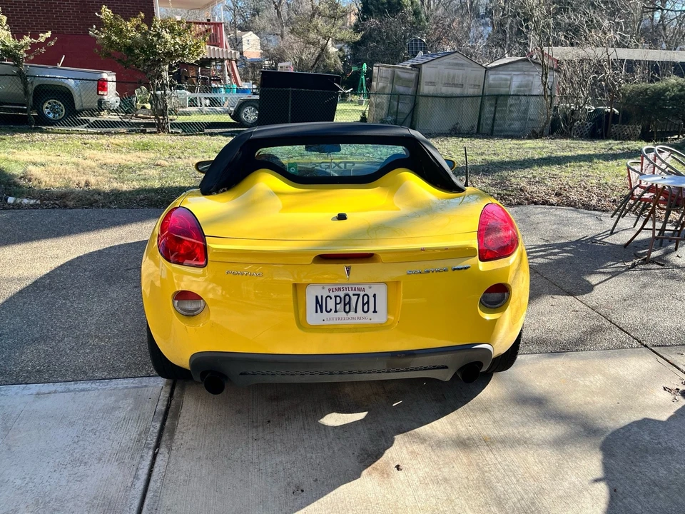 2007 Pontiac Solstice GXP - Image 3 of 11