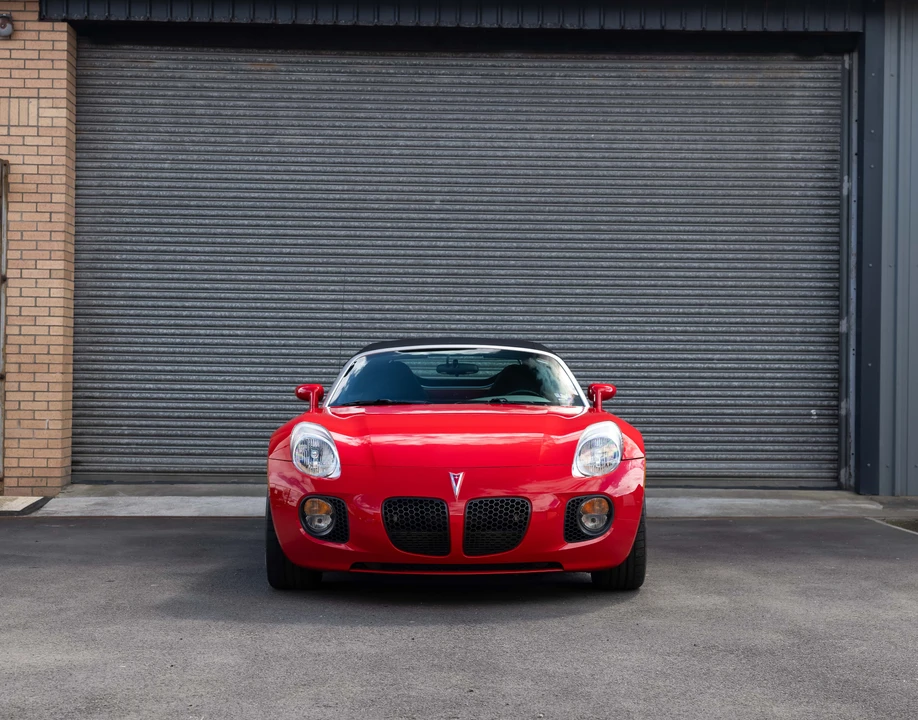 2006 Pontiac Solstice GXP - Image 2 of 31