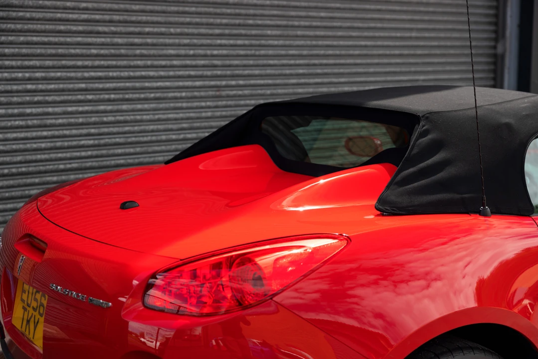 2006 Pontiac Solstice GXP - Image 21 of 31