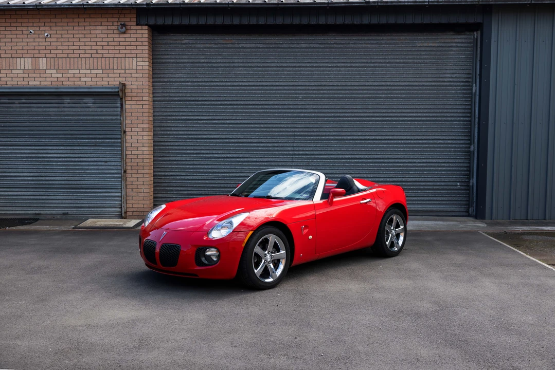 2006 Pontiac Solstice GXP - Image 3 of 31