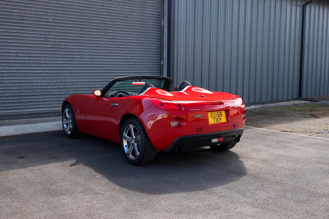 2006 Pontiac Solstice GXP - Image 5 of 31