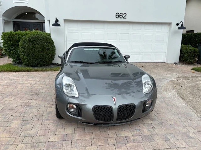 2007 Pontiac Solstice GXP - Image 2 of 10