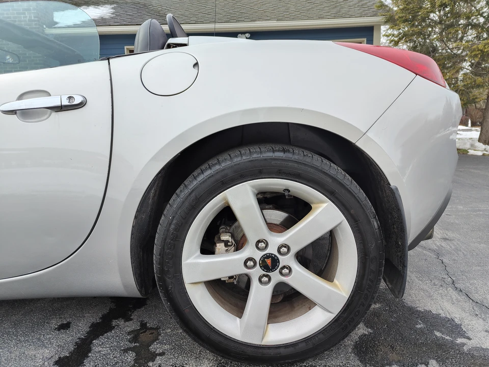 2007 Pontiac Solstice GXP - Image 26 of 31