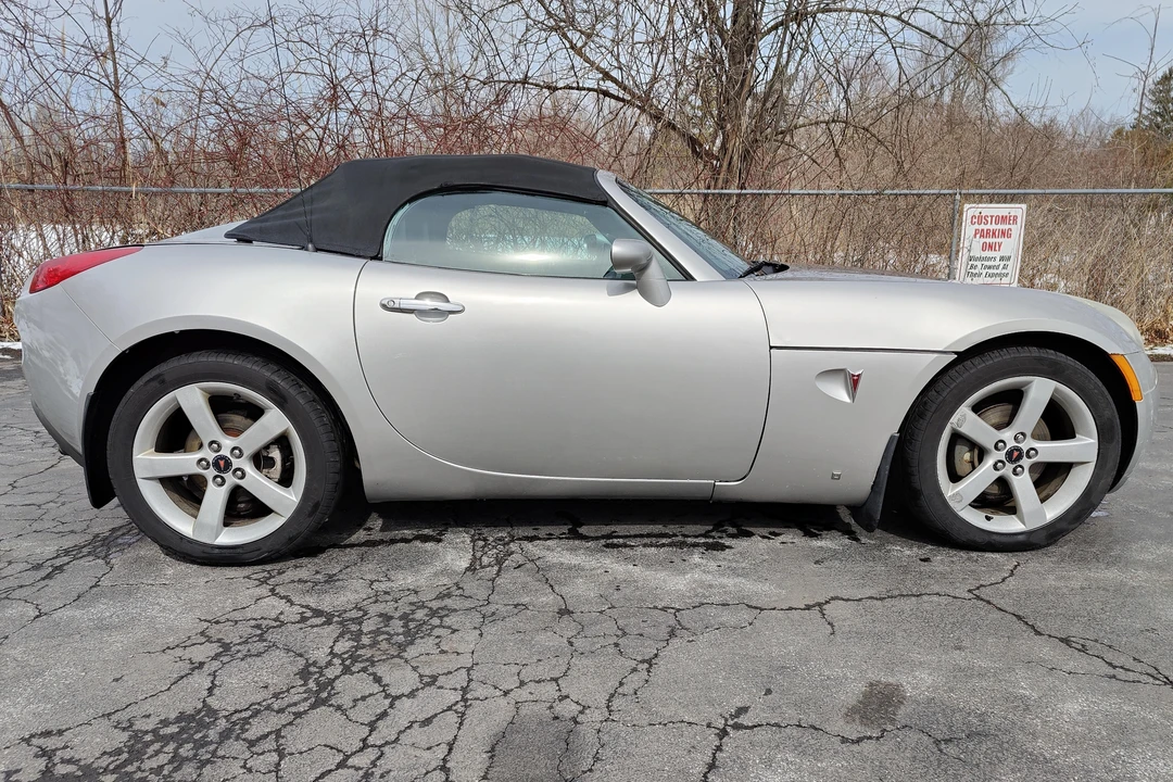 2007 Pontiac Solstice GXP - Image 3 of 31