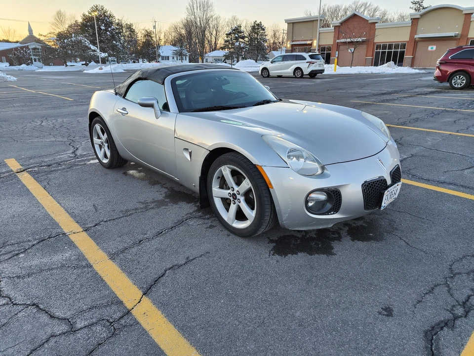 2007 Pontiac Solstice GXP - Image 18 of 31