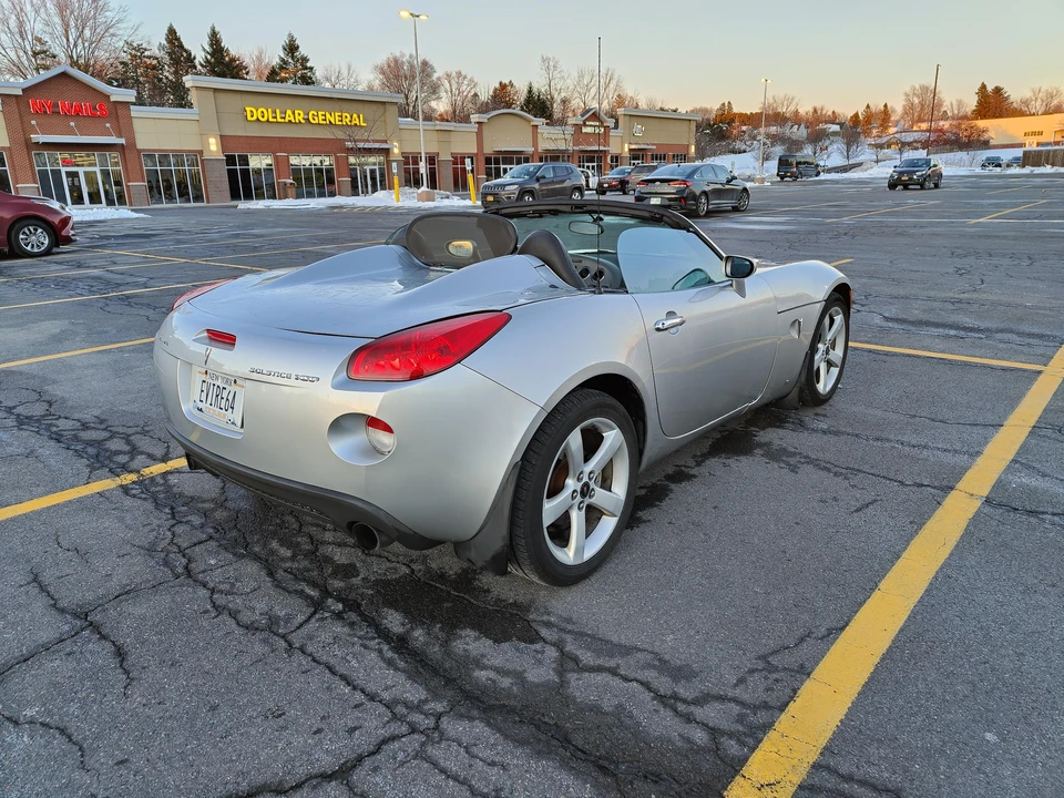 2007 Pontiac Solstice GXP - Image 7 of 31