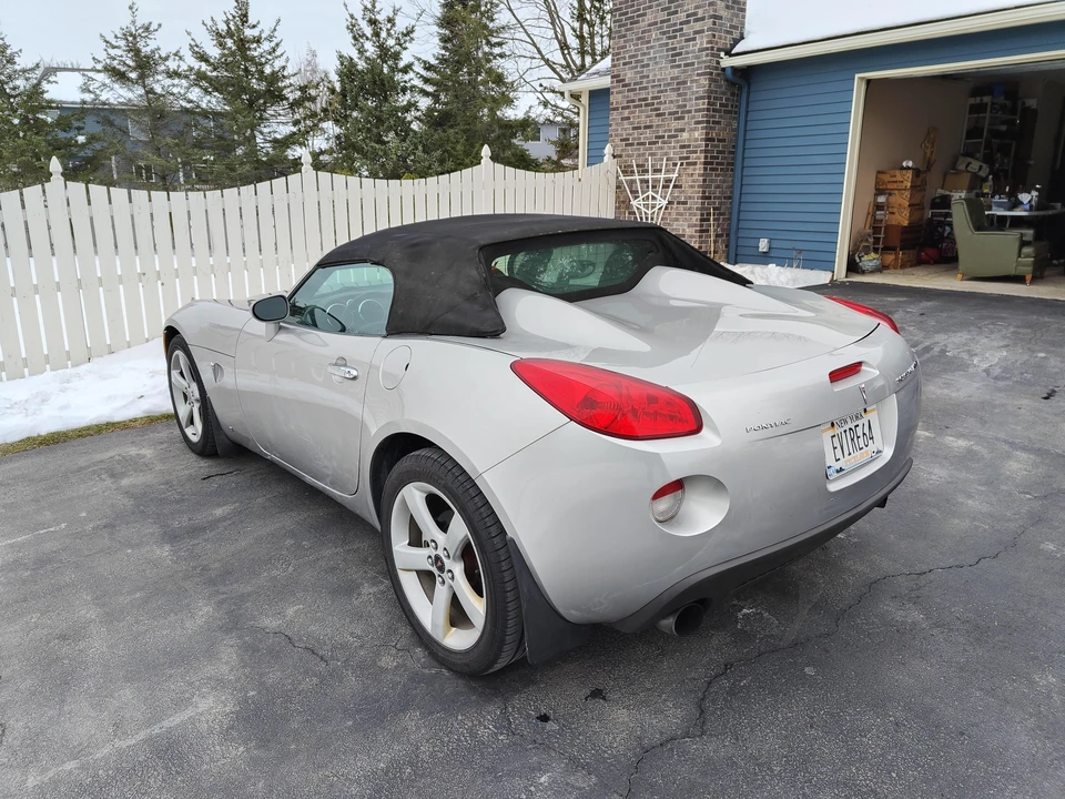 2007 Pontiac Solstice GXP - Image 14 of 31