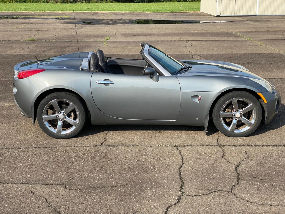 2007 Pontiac Solstice GXP - Image 21 of 31