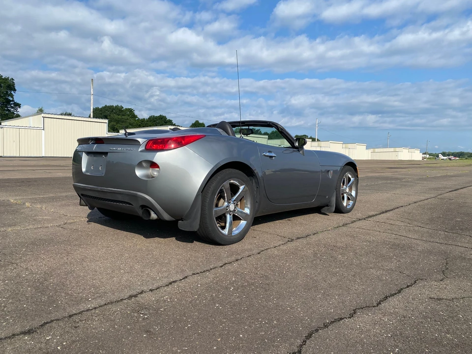 2007 Pontiac Solstice GXP - Image 17 of 31