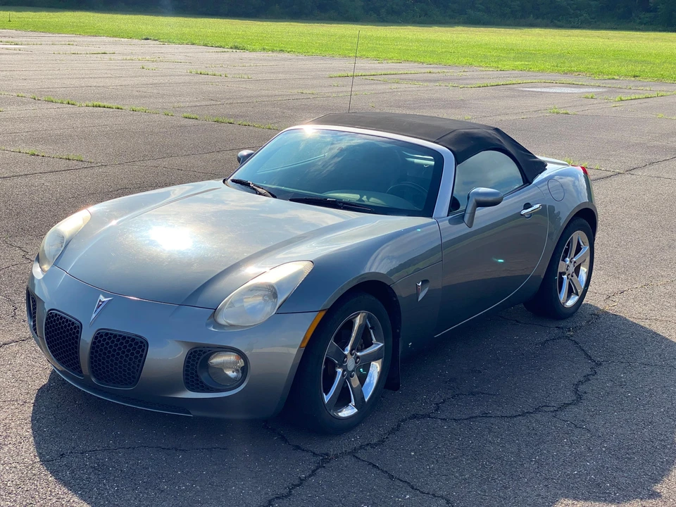 2007 Pontiac Solstice GXP - Image 28 of 31