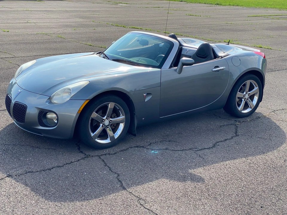 2007 Pontiac Solstice GXP - Image 9 of 31