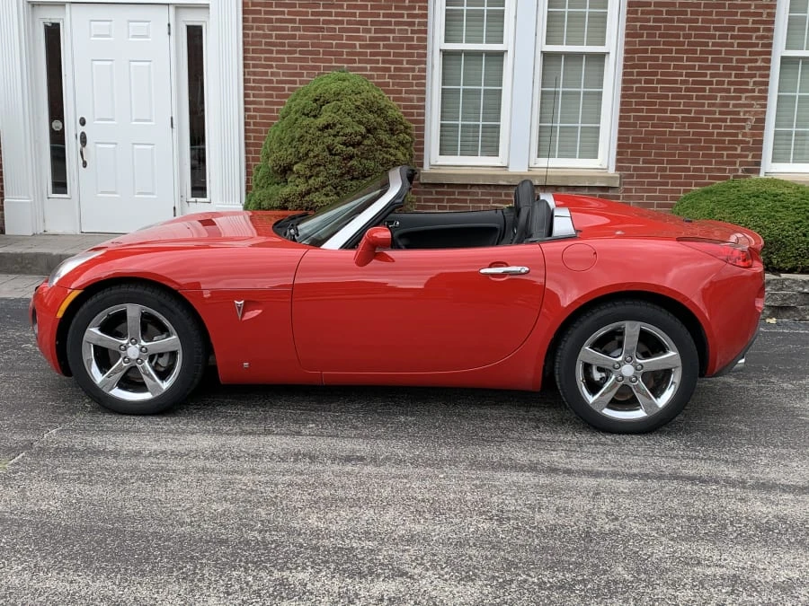 2007 Pontiac Solstice GXP - Image 2 of 10