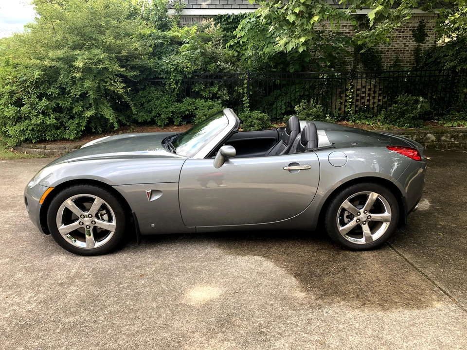 2007 Pontiac Solstice GXP - Image 8 of 31