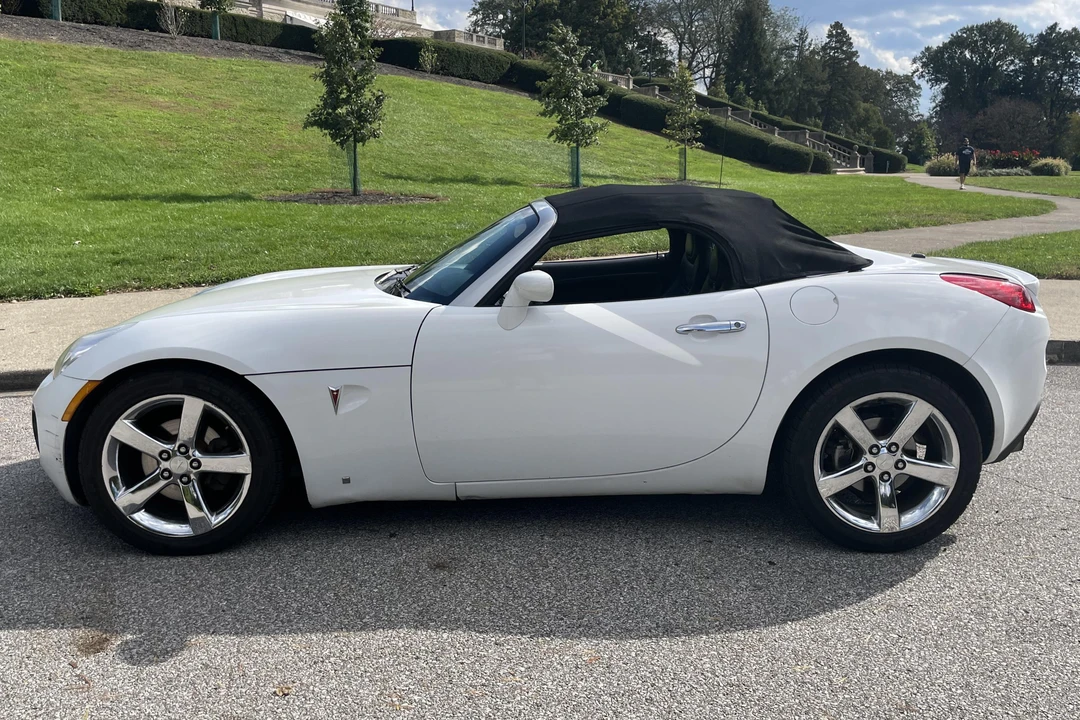 2007 Pontiac Solstice GXP - Image 3 of 5