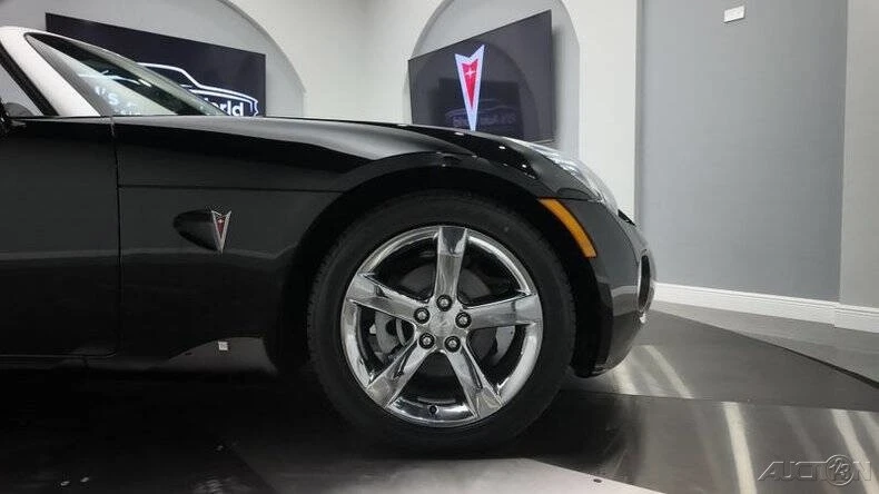 2007 Pontiac Solstice GXP - Image 14 of 21