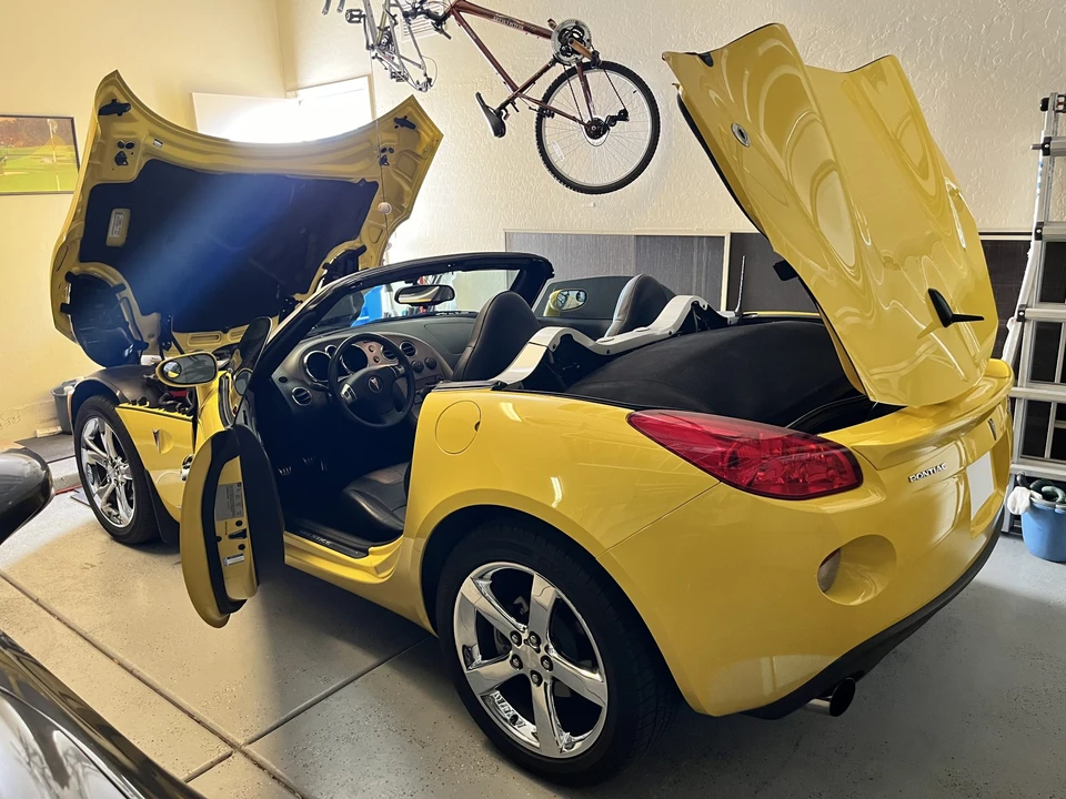 2007 Pontiac Solstice GXP - Image 24 of 31